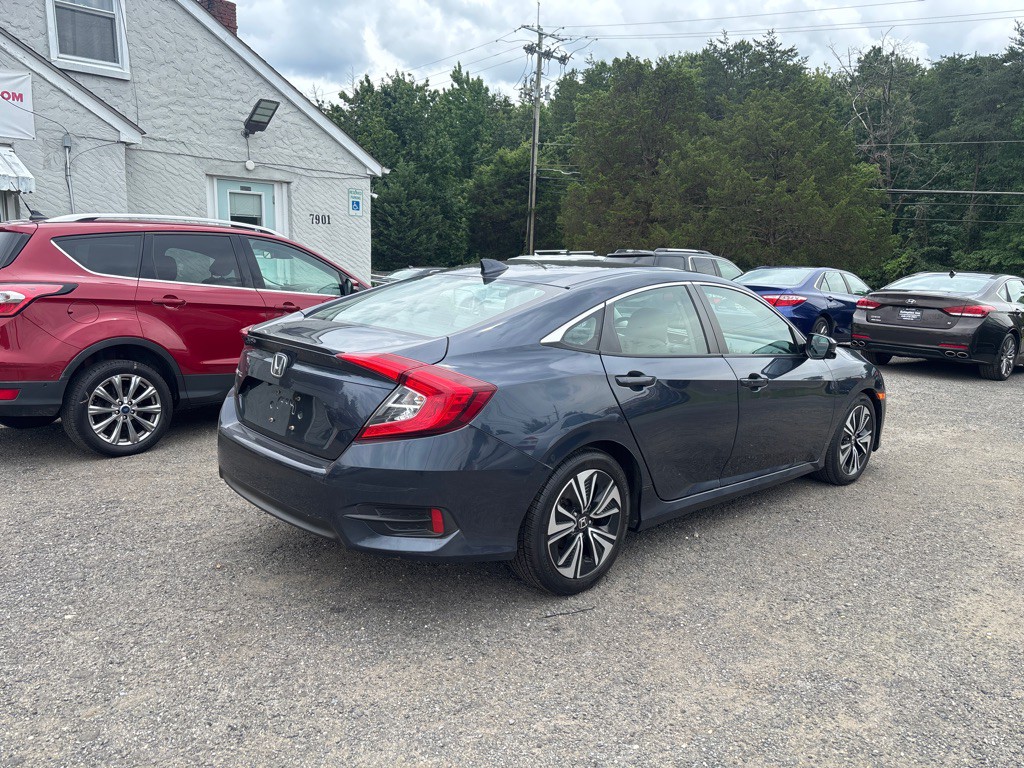 2017 Honda Civic Image 5