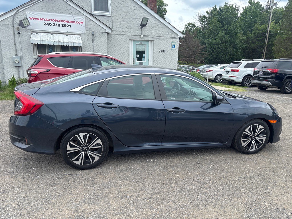 2017 Honda Civic Image 6