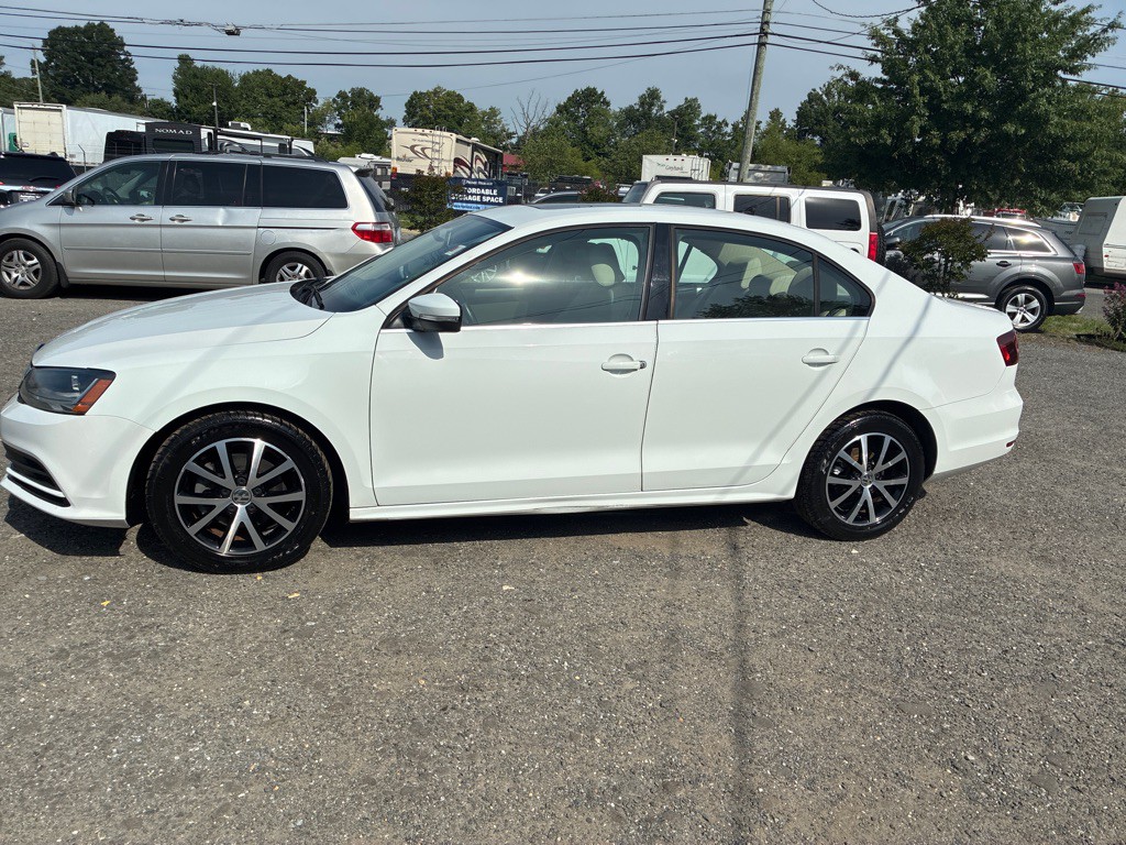 2017 Volkswagen Jetta Image 3