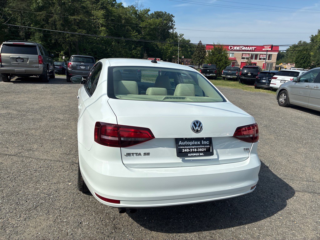 2017 Volkswagen Jetta Image 6