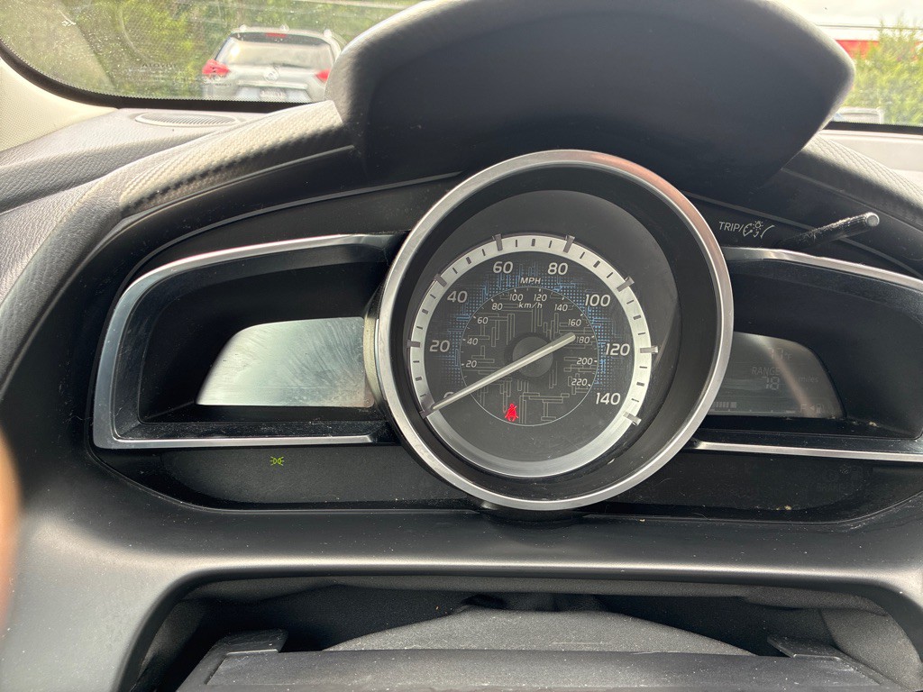 2017 Toyota Yaris Image 15