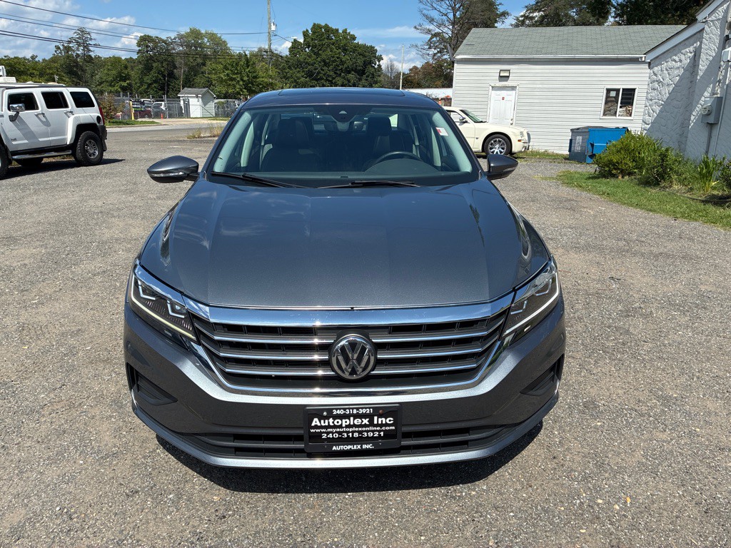 2021 Volkswagen Passat Image 1