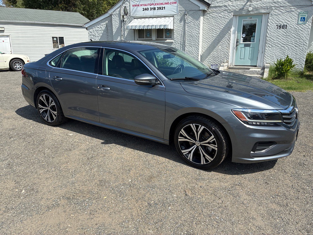 2021 Volkswagen Passat Image 11