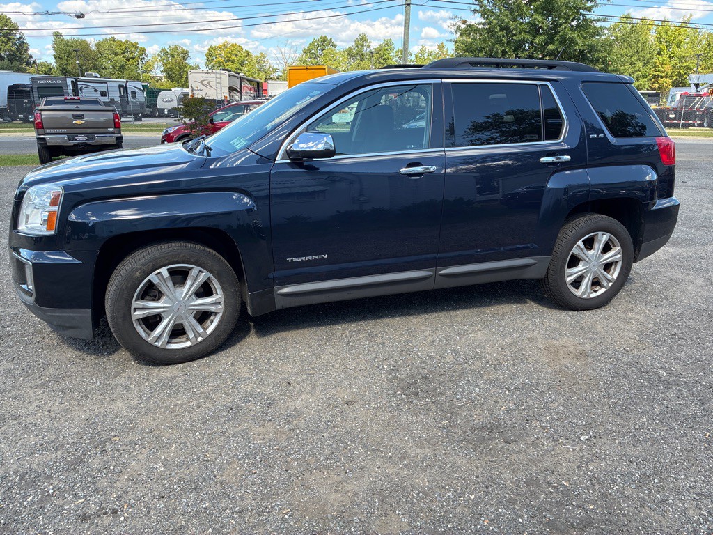 2017 GMC Terrain Image 3