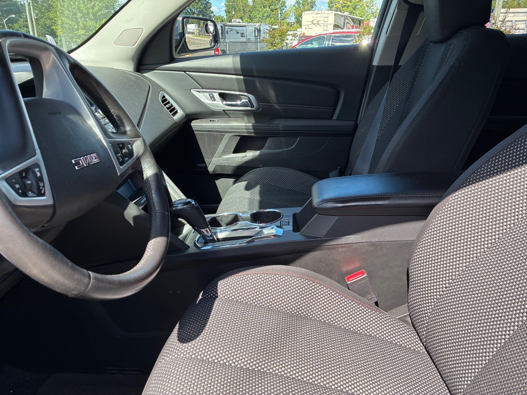 2017 GMC Terrain Image 12