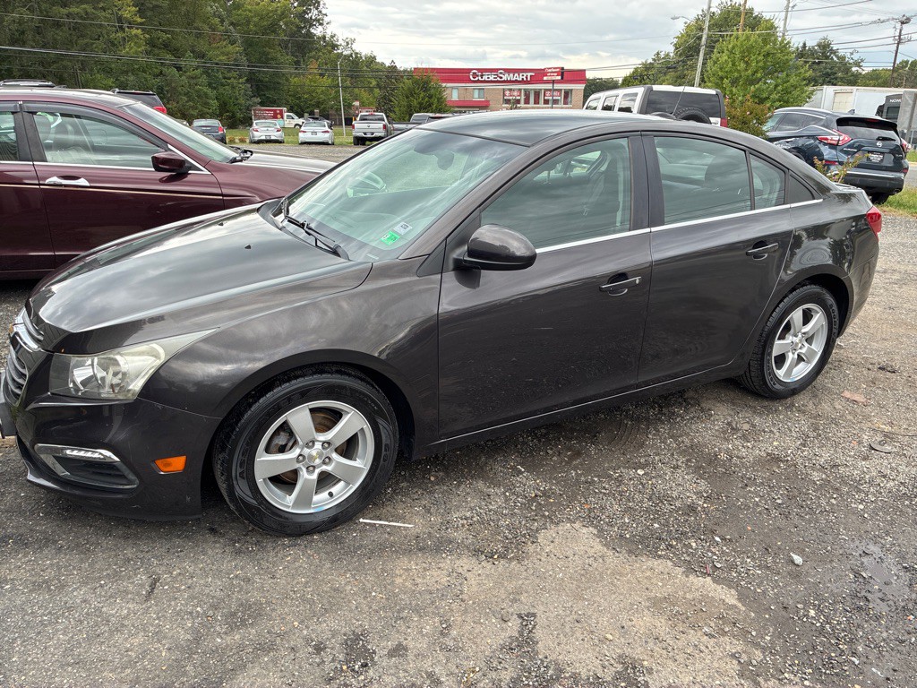 2015 Chevrolet Cruze Image 3