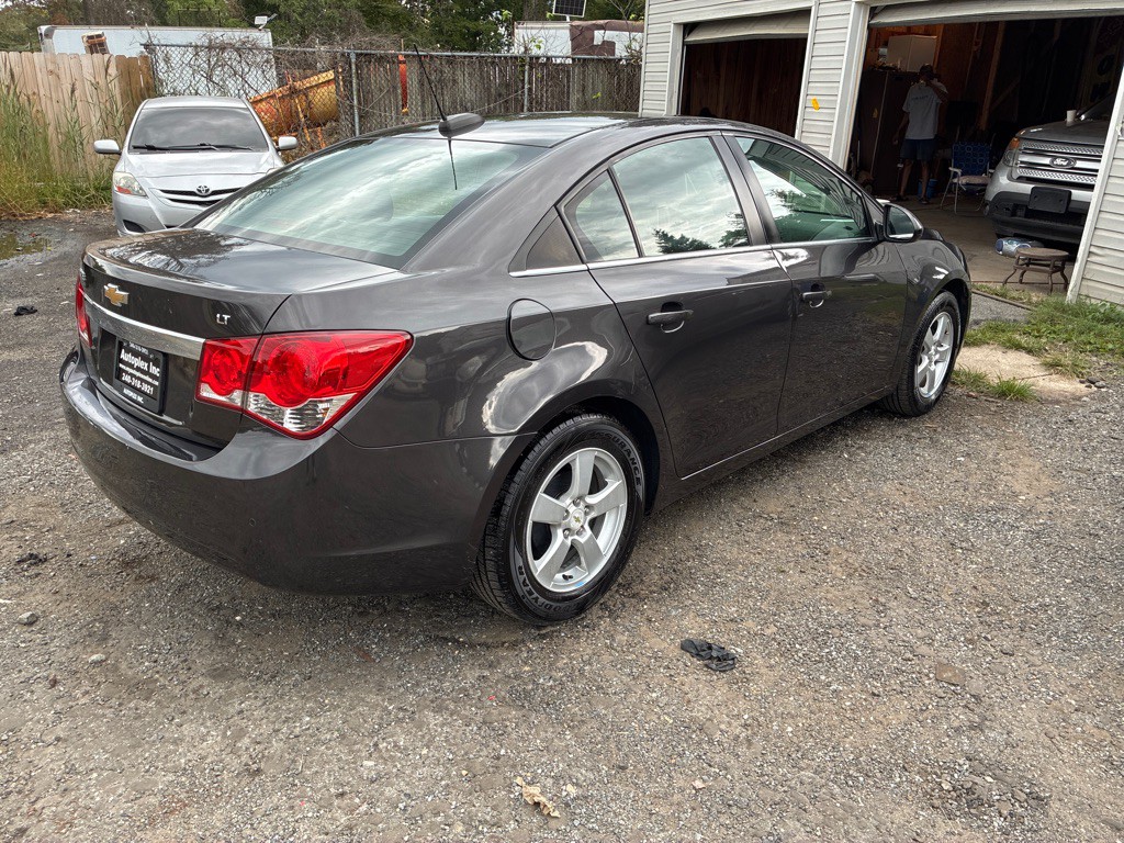 2015 Chevrolet Cruze Image 7