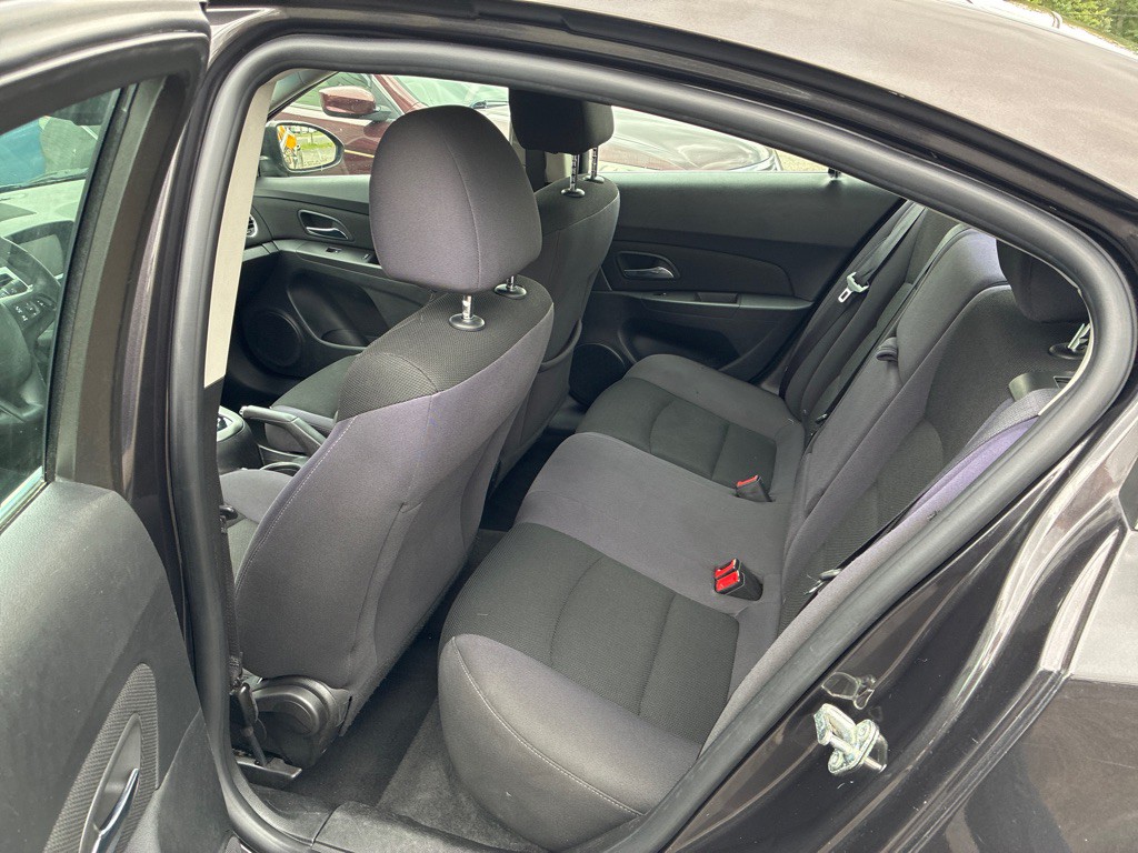 2015 Chevrolet Cruze Image 11