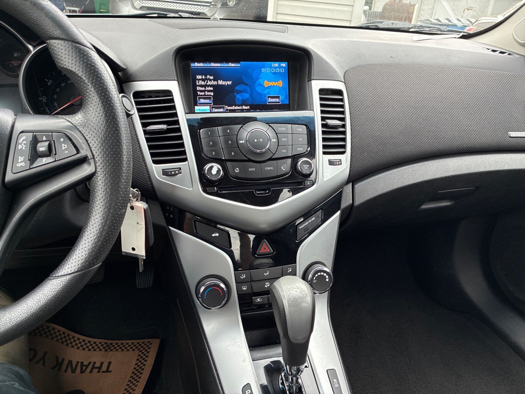 2015 Chevrolet Cruze Image 15
