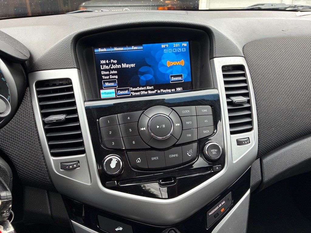 2015 Chevrolet Cruze Image 17