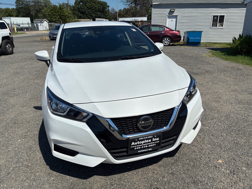 2022 Nissan Versa Image 12