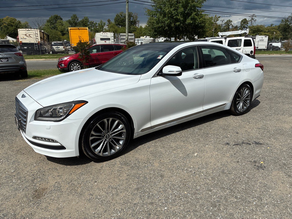 2016 Hyundai Genesis Image 2