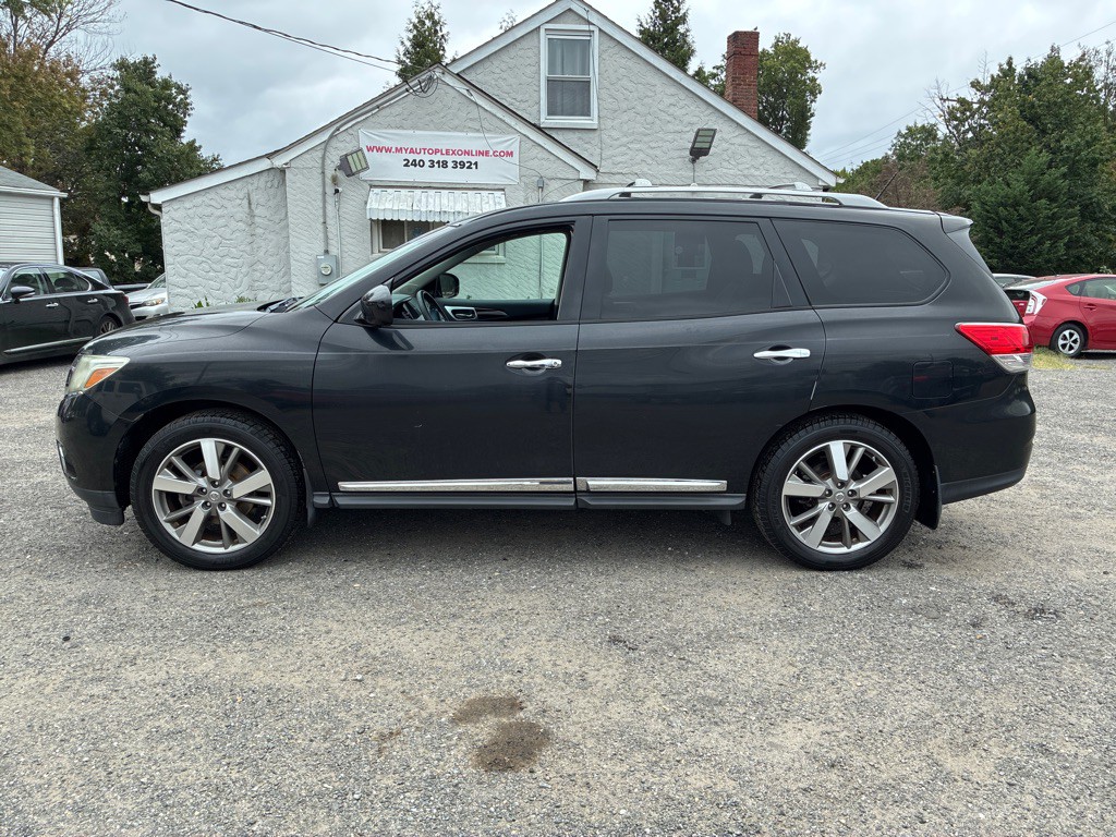 2015 Nissan Pathfinder Image 4