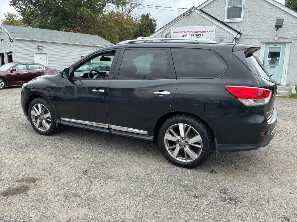 2015 Nissan Pathfinder Image 5