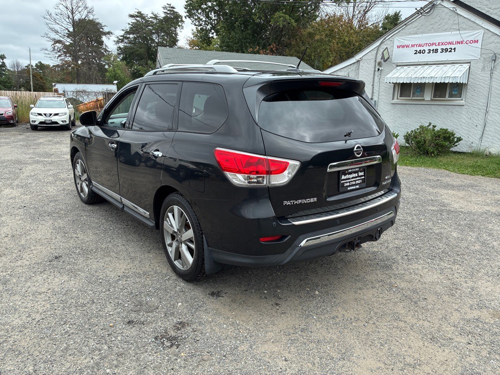 2015 Nissan Pathfinder Image 6
