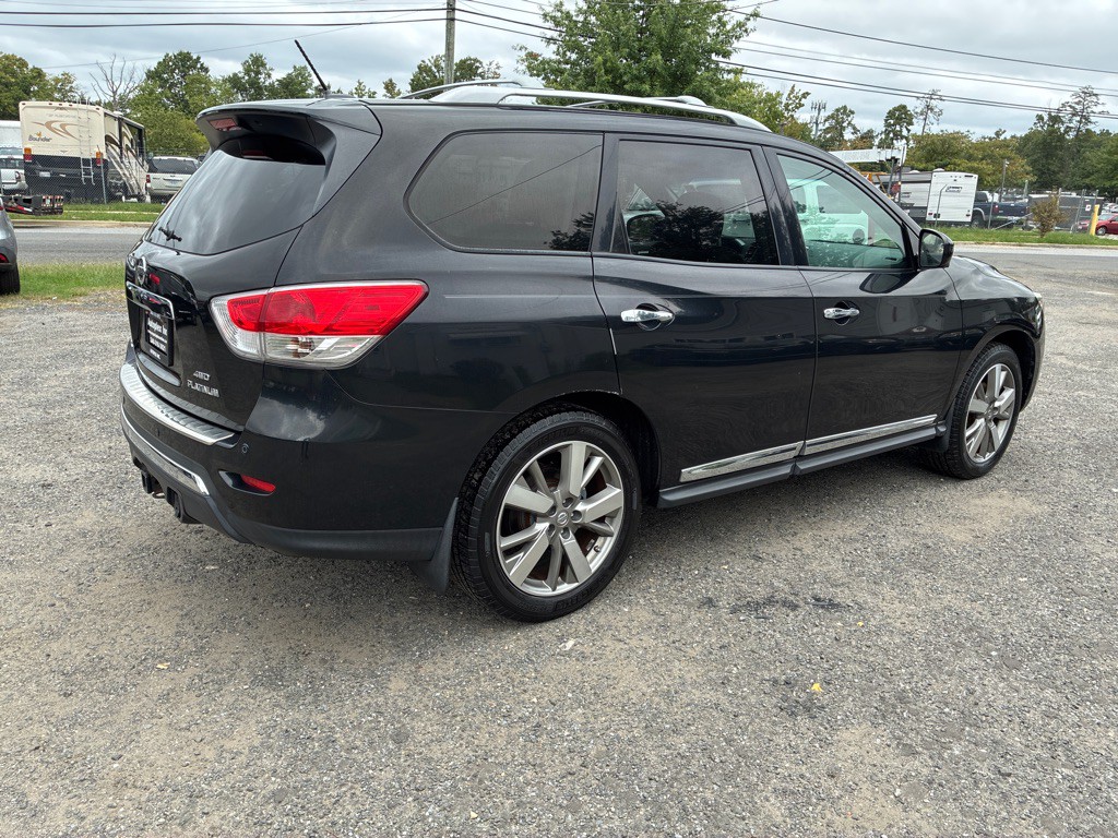 2015 Nissan Pathfinder Image 9