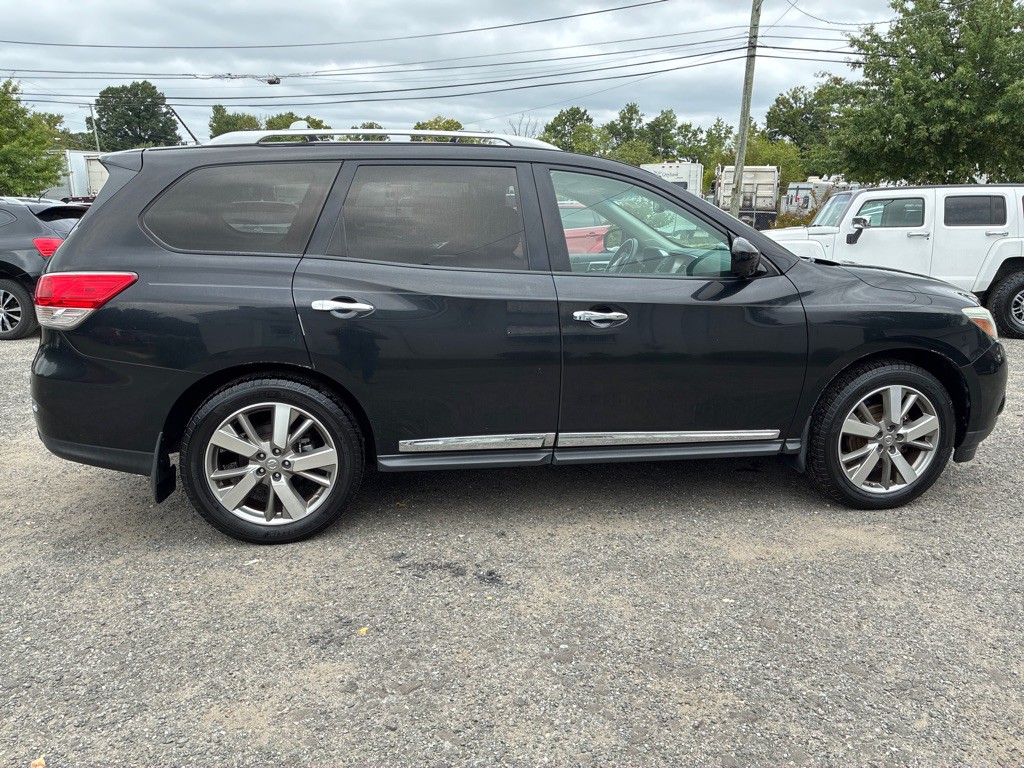 2015 Nissan Pathfinder Image 10