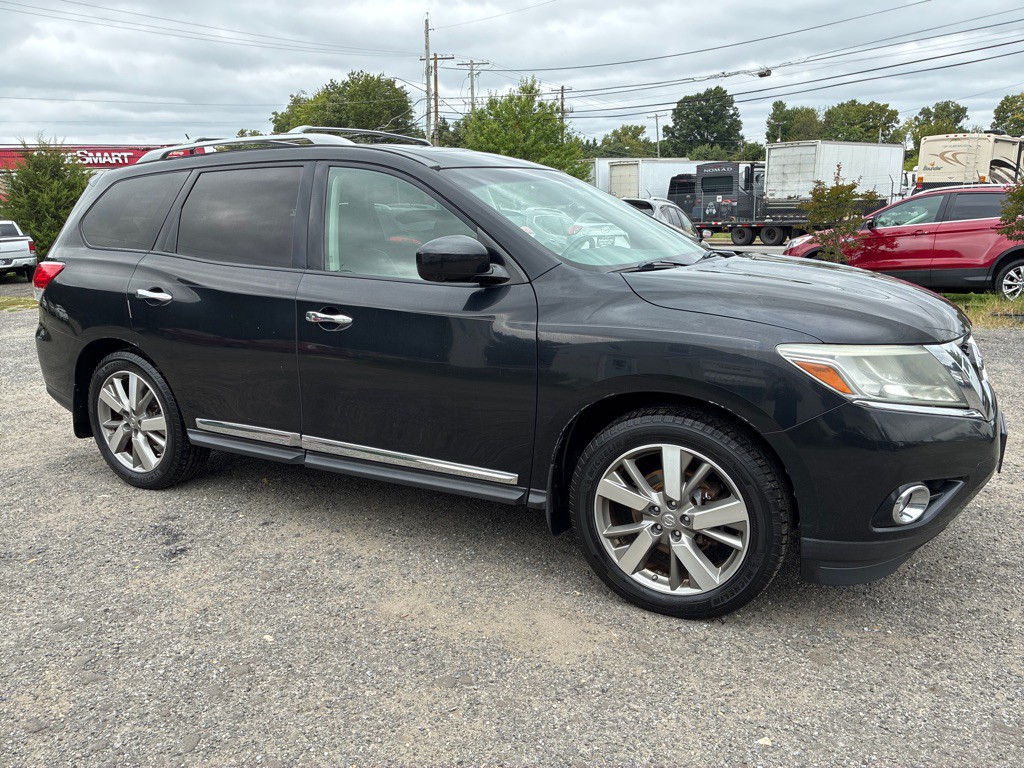 2015 Nissan Pathfinder Image 11