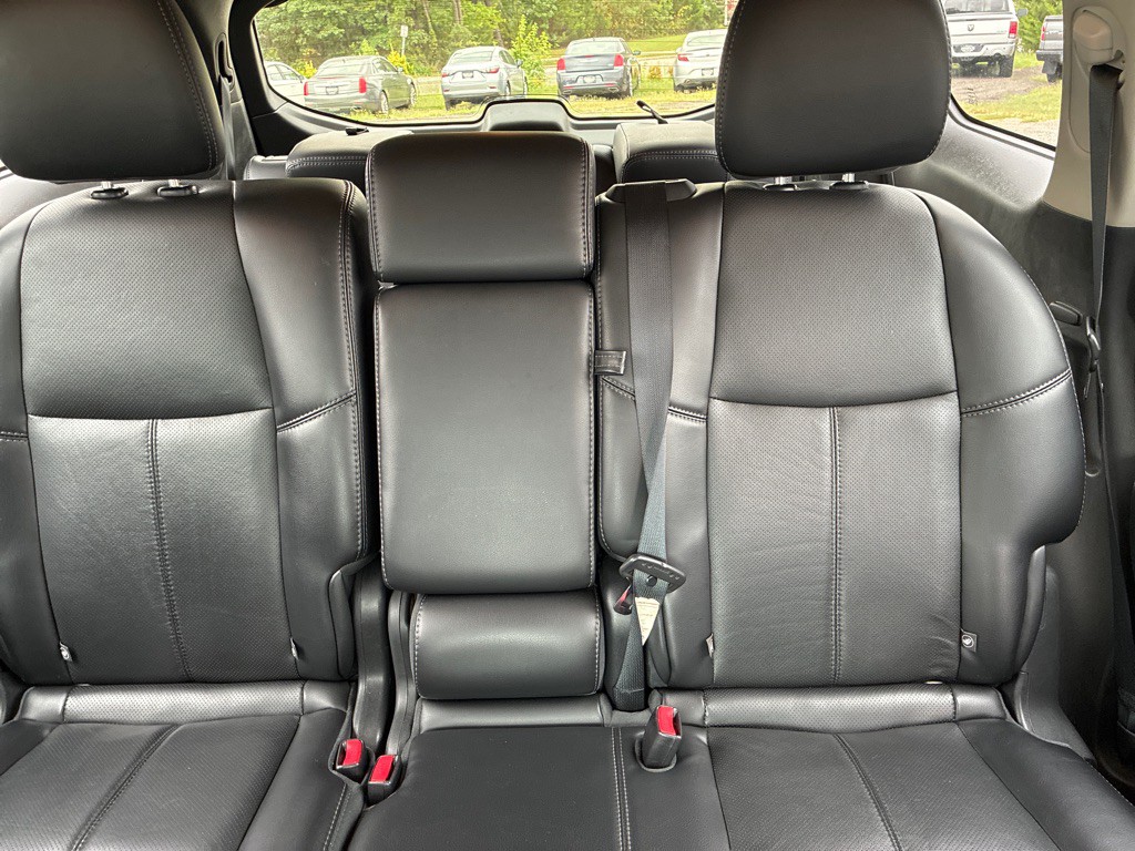 2015 Nissan Pathfinder Image 17