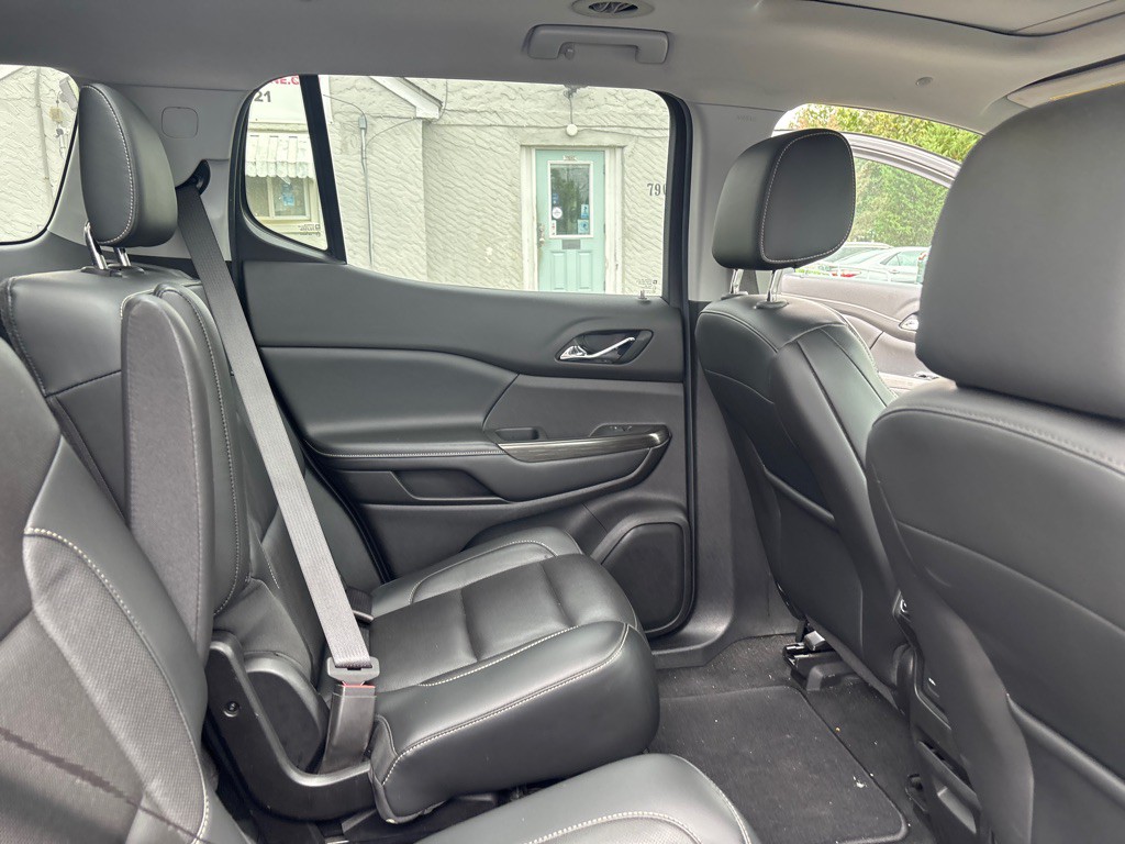 2019 GMC Acadia Image 17