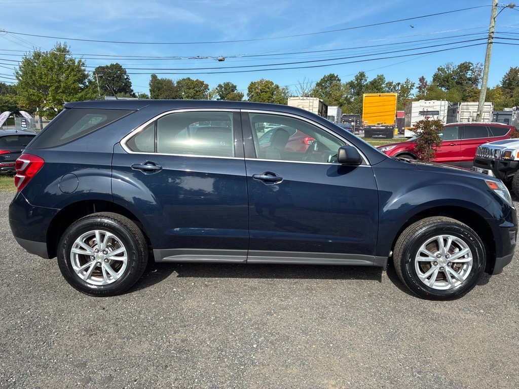 2017 Chevrolet Equinox Image 10