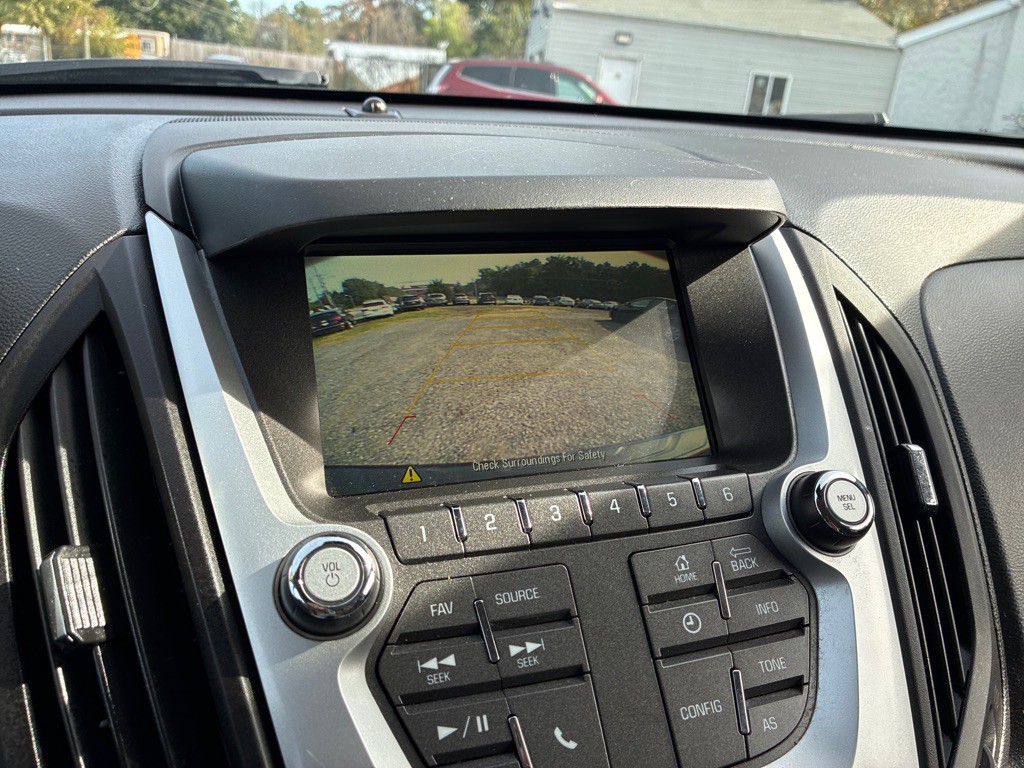 2017 Chevrolet Equinox Image 19