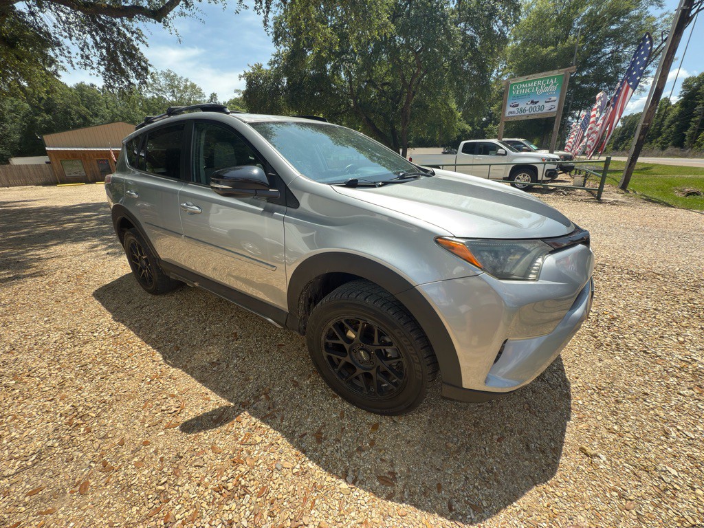 2018 Toyota Rav4 Image 2