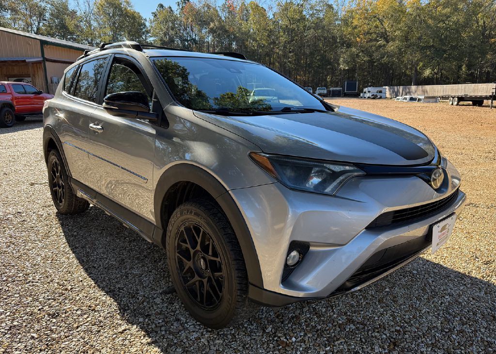 2018 Toyota Rav4 Image 2