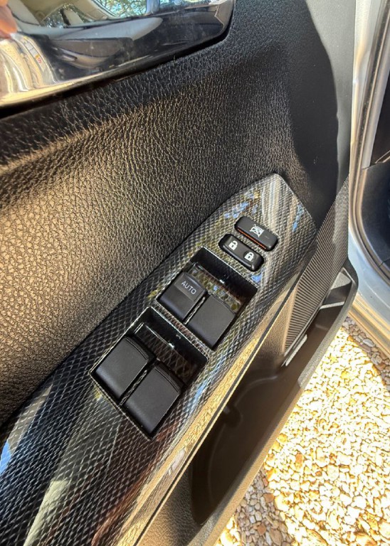 2018 Toyota Rav4 Image 9