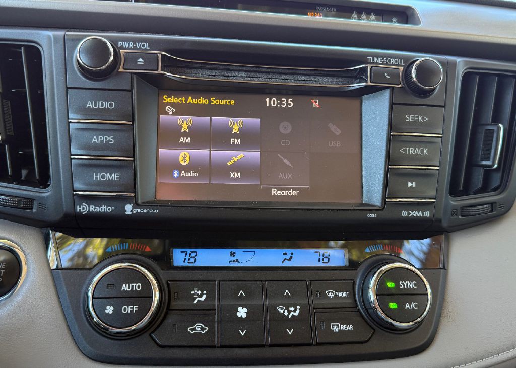 2018 Toyota Rav4 Image 12