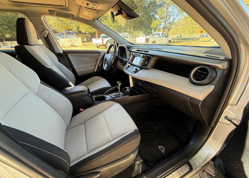 2018 Toyota Rav4 Image 15