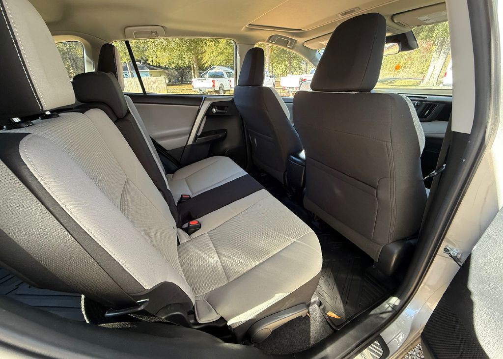 2018 Toyota Rav4 Image 16