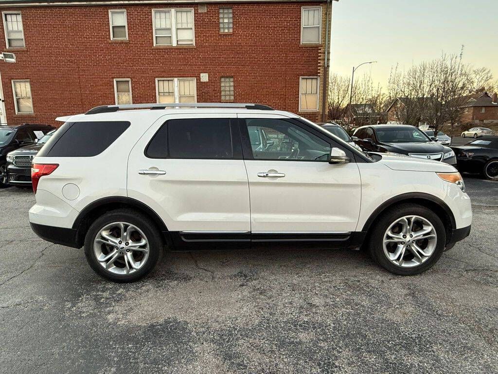 2012 Ford Explorer Image 4