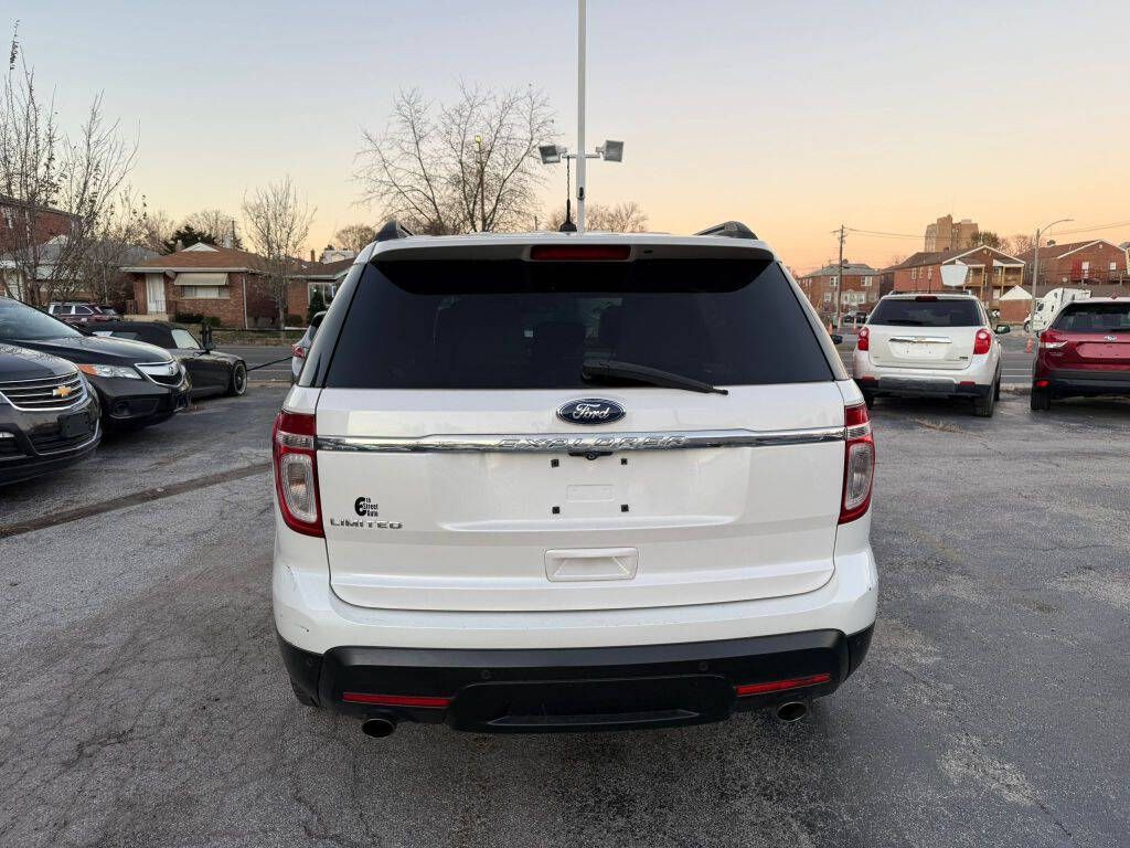 2012 Ford Explorer Image 7