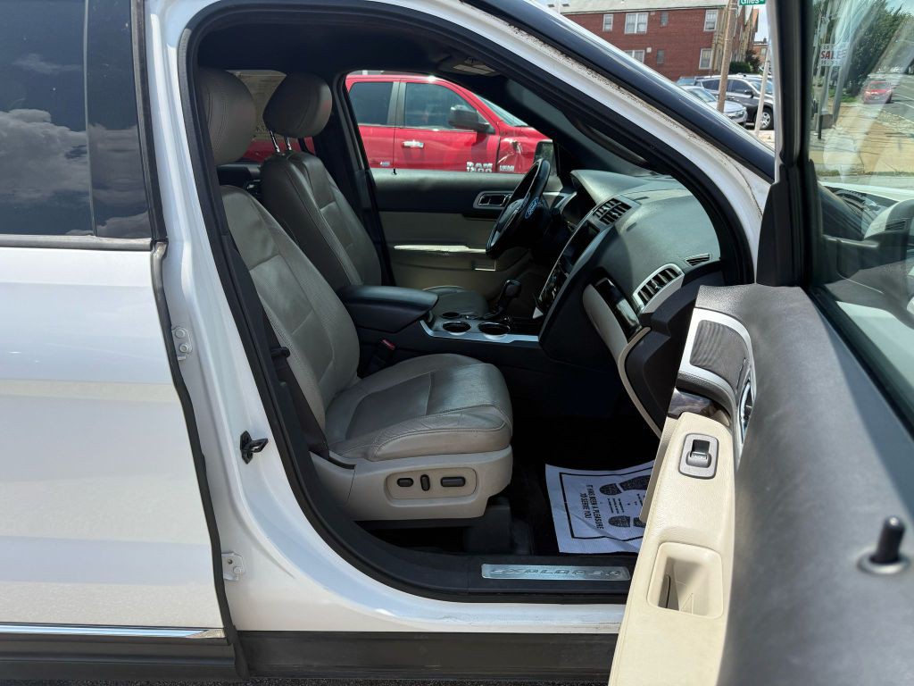 2012 Ford Explorer Image 15