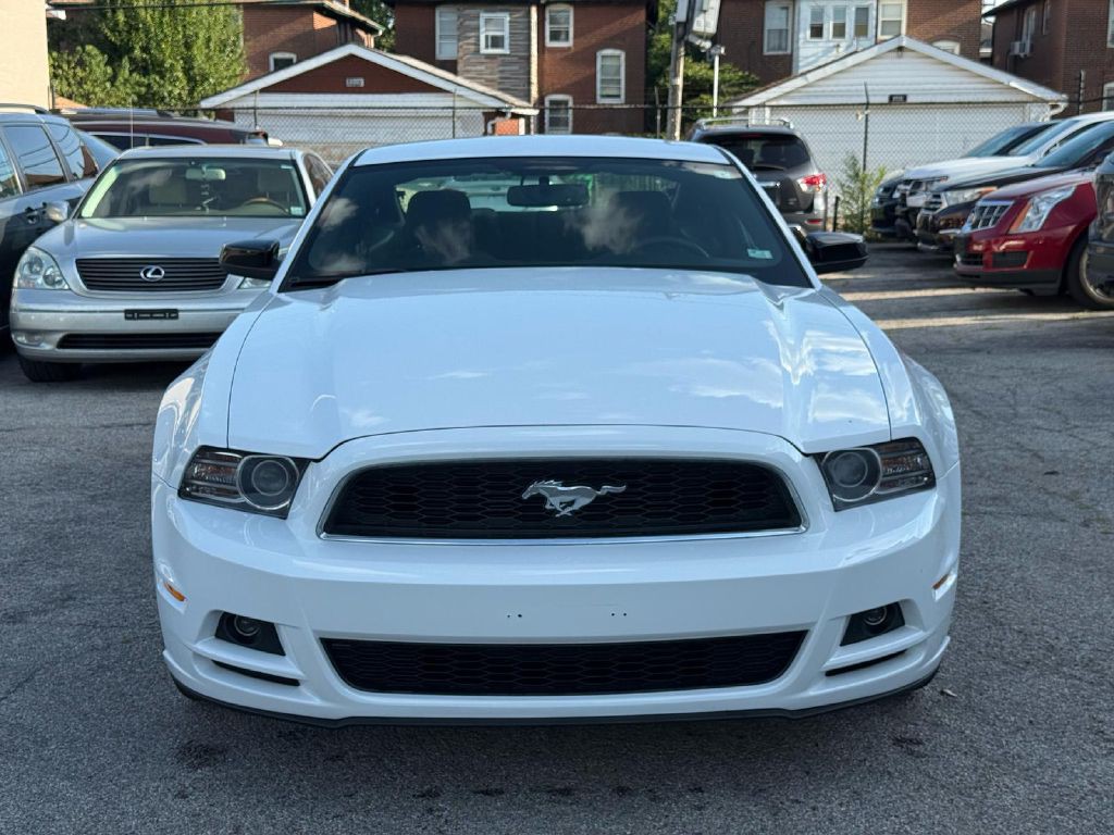2014 Ford Mustang Image 2