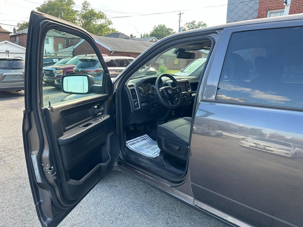2021 RAM 1500 Image 9