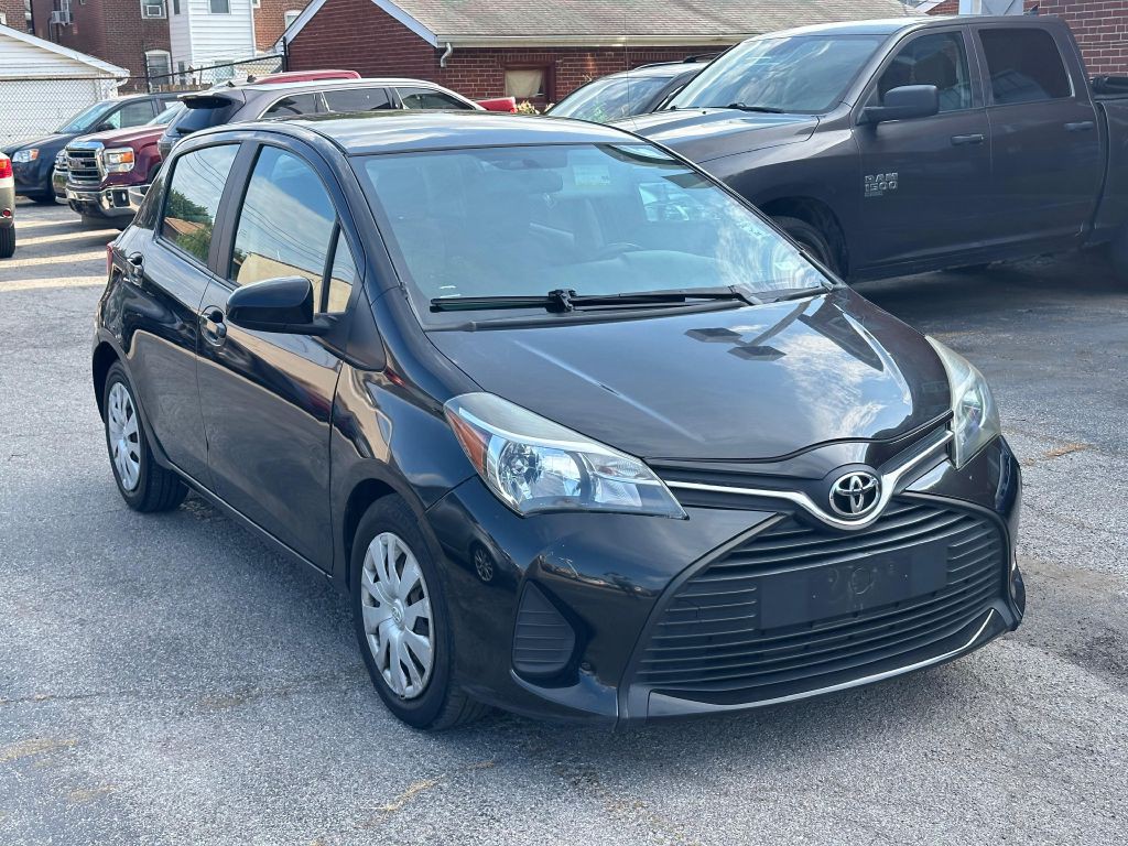 2015 Toyota Yaris Image 1