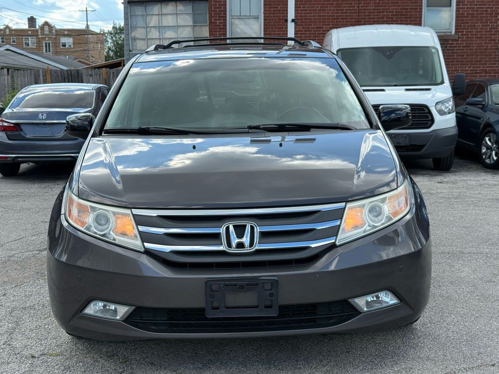 2012 Honda Odyssey Image 2