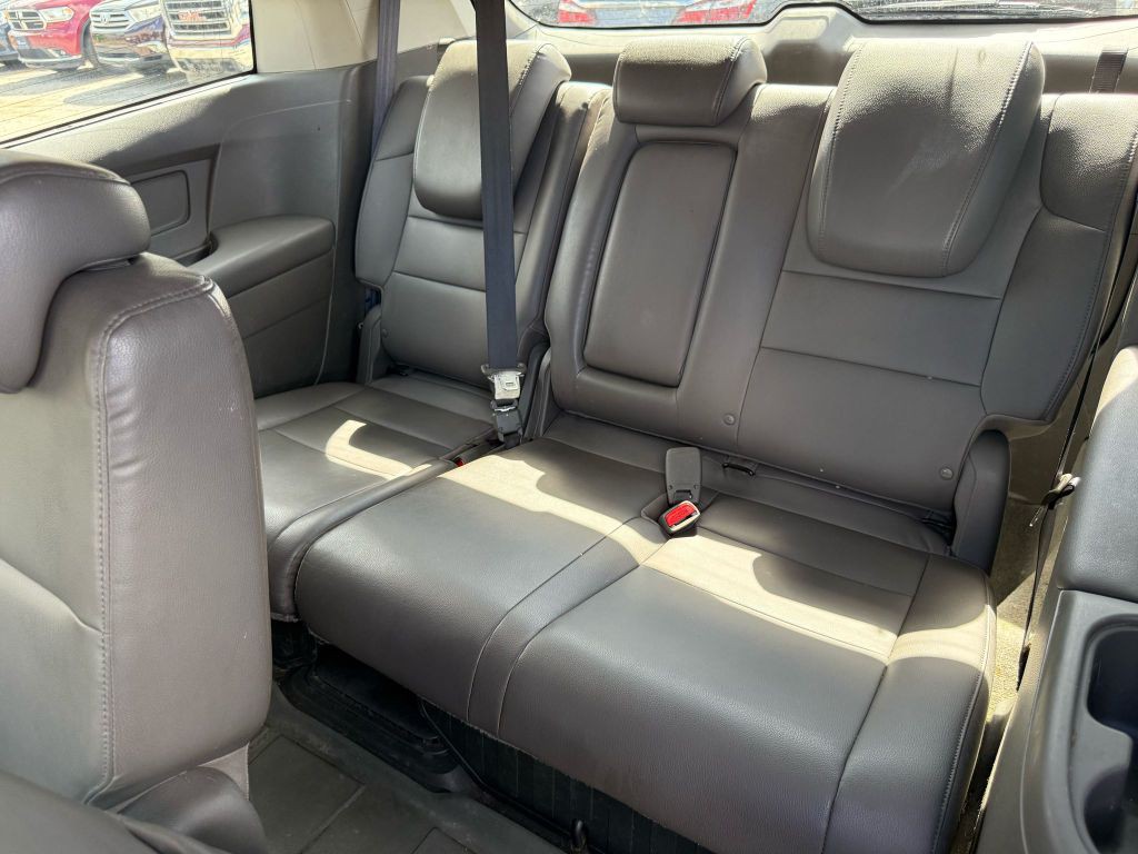 2012 Honda Odyssey Image 22