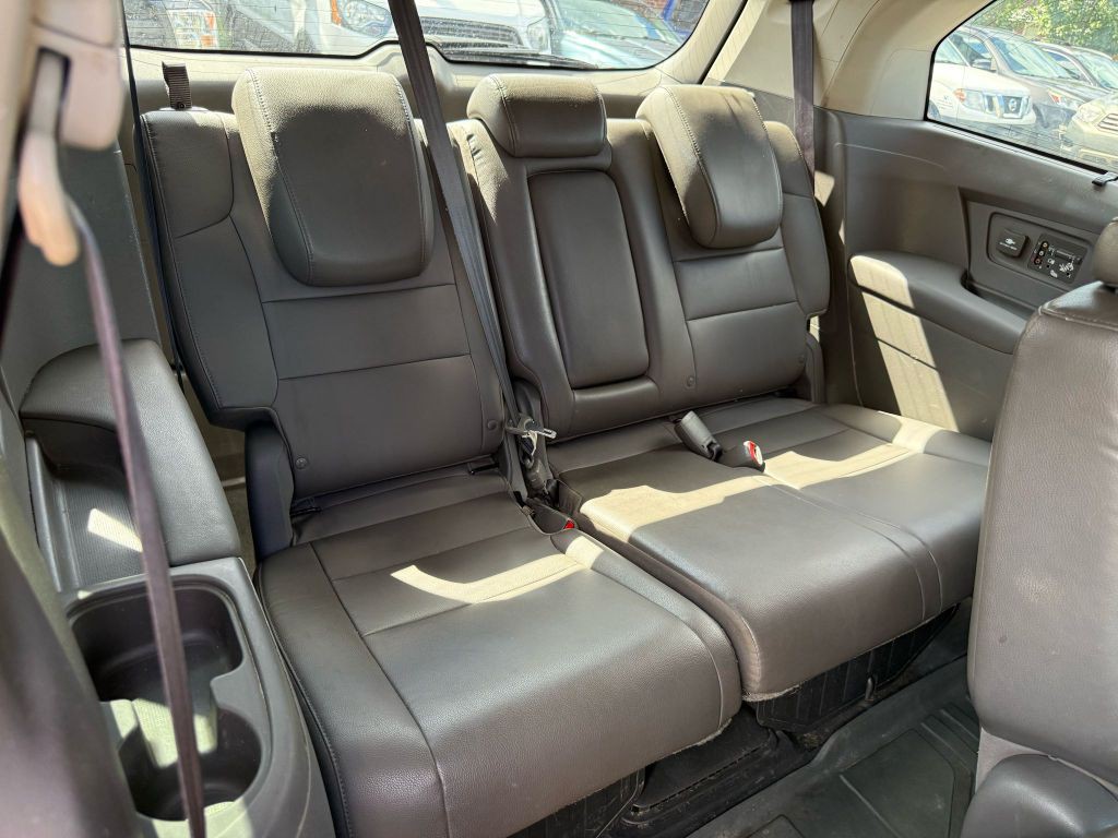 2012 Honda Odyssey Image 24