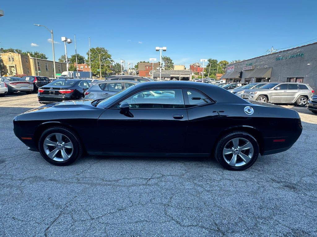 2016 Dodge Challenger Image 5