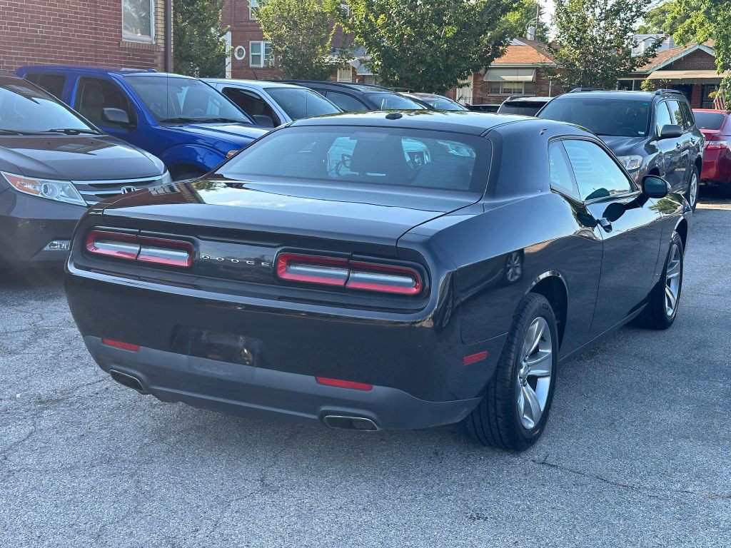 2016 Dodge Challenger Image 6