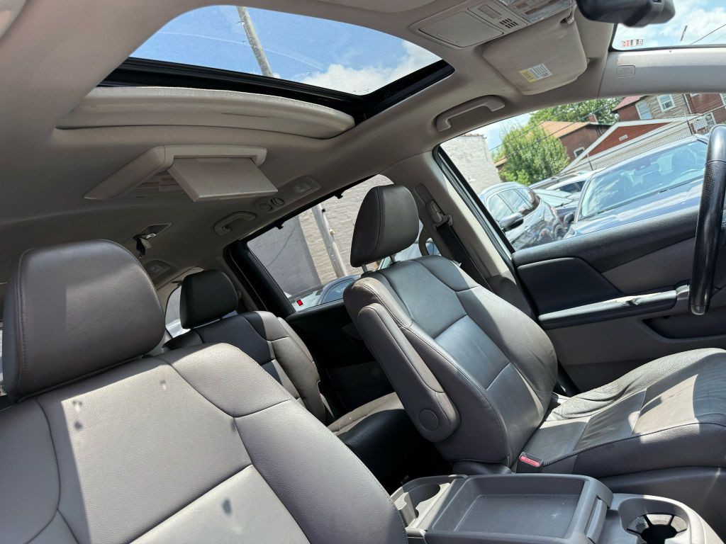 2014 Honda Odyssey Image 16