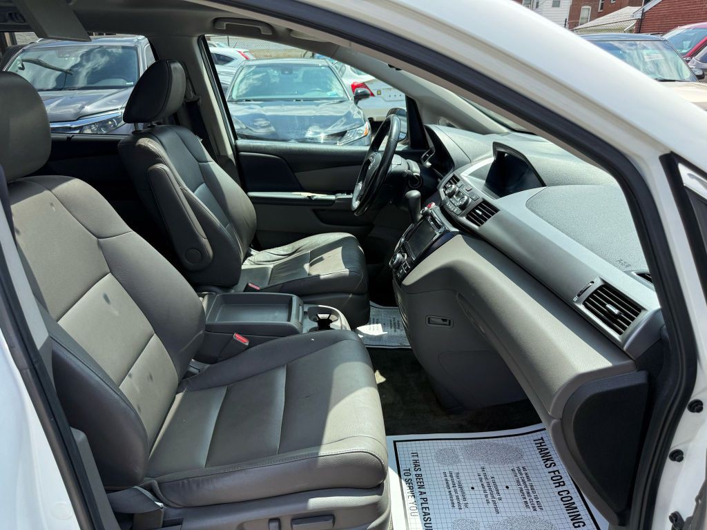 2014 Honda Odyssey Image 18