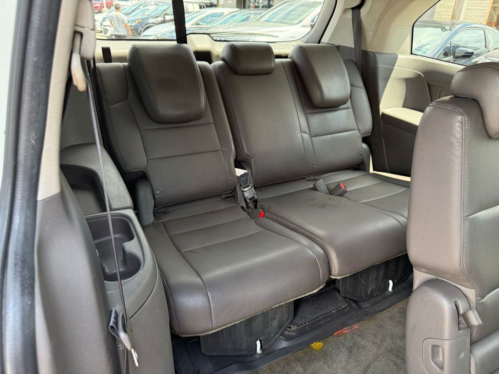 2014 Honda Odyssey Image 24