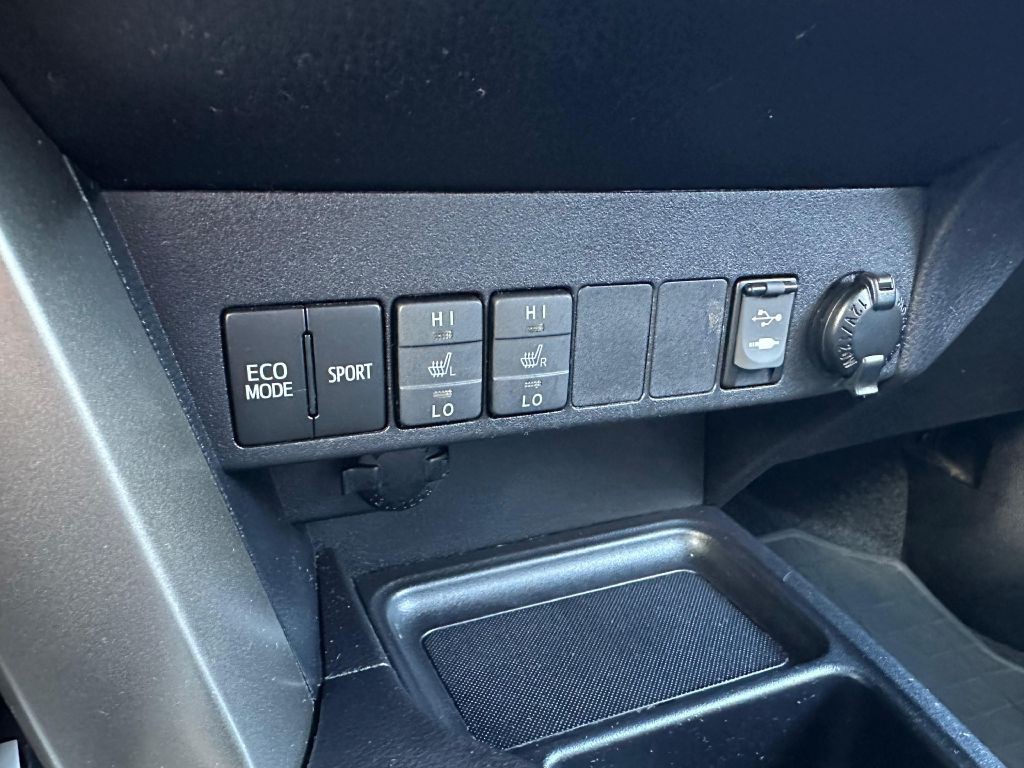 2013 Toyota Rav4 Image 19