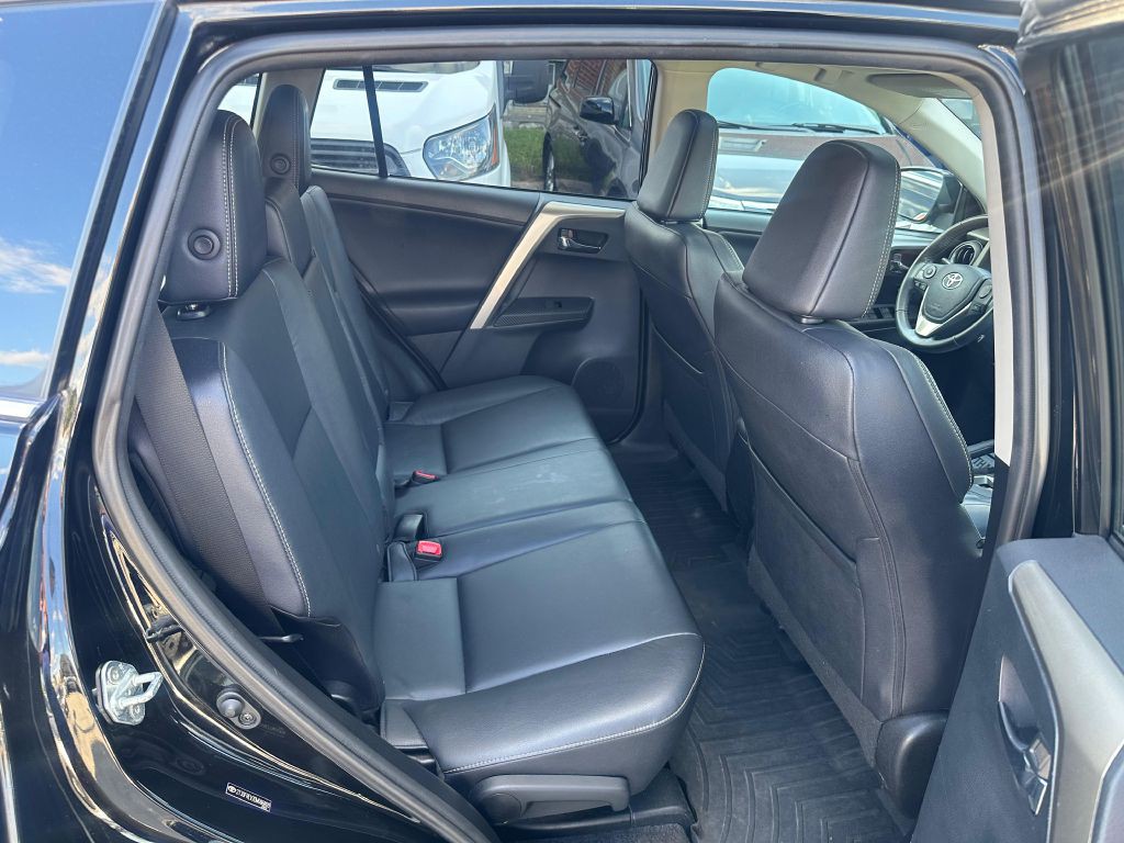 2013 Toyota Rav4 Image 21