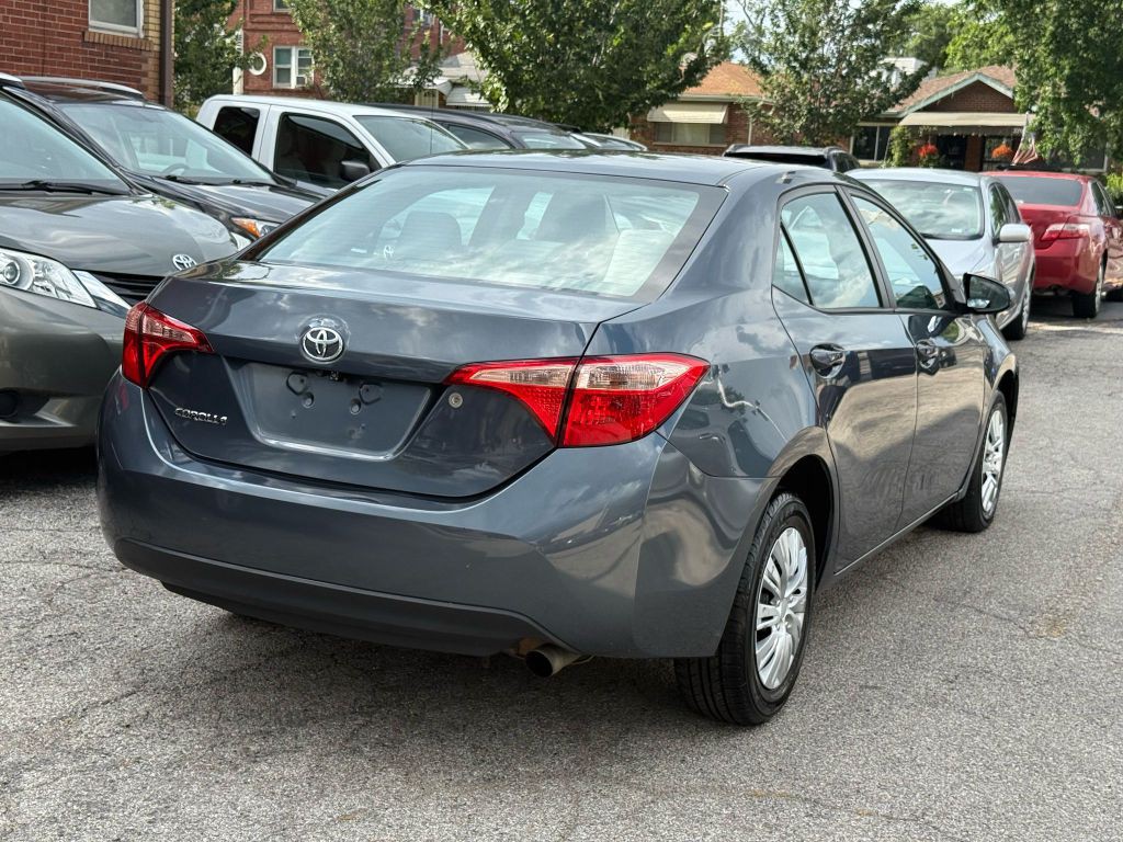 2017 Toyota Corolla Image 6