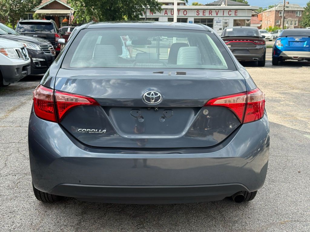2017 Toyota Corolla Image 8